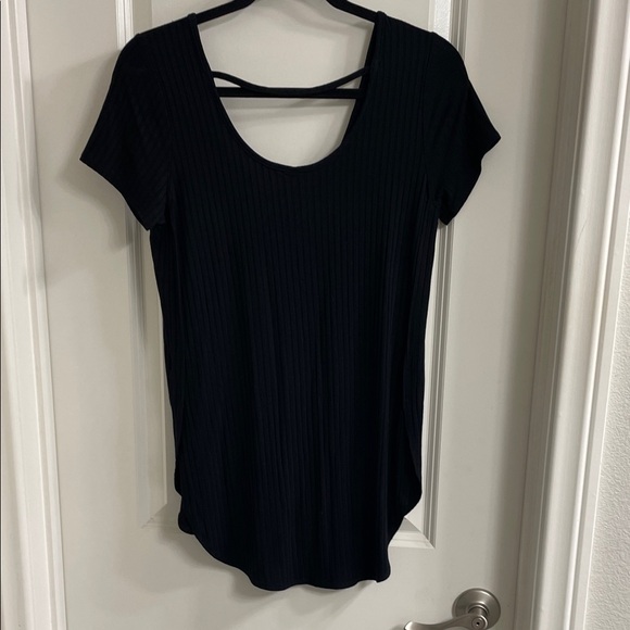 Piphany Sunset Black Short Sleeve Tee with Back Detail - Picture 5 of 5